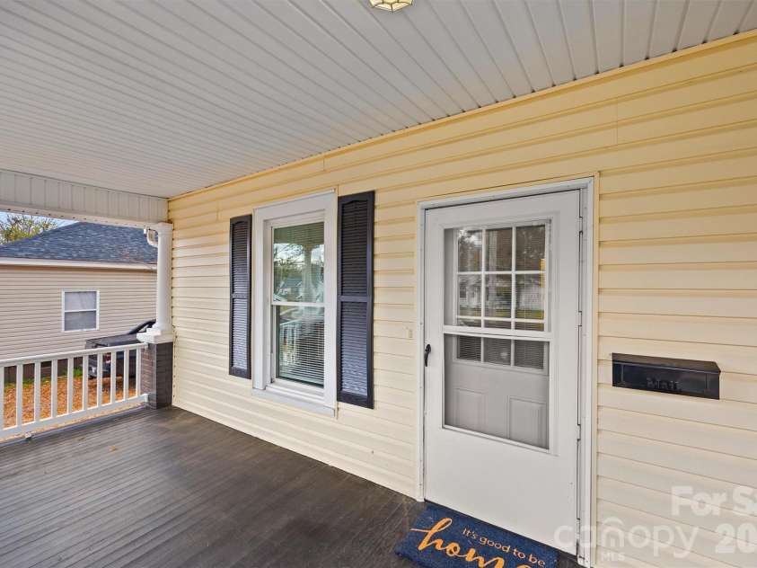 548 Flint Street, Rock Hill, SC 29730.  MLS# CAR4326832, YatesRealty ID 8797. 