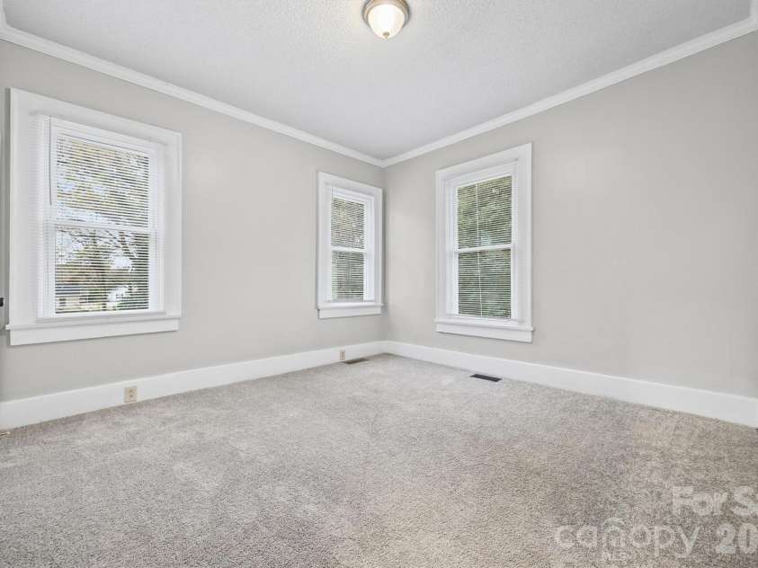 548 Flint Street, Rock Hill, SC 29730.  MLS# CAR4326832, YatesRealty ID 8797. 