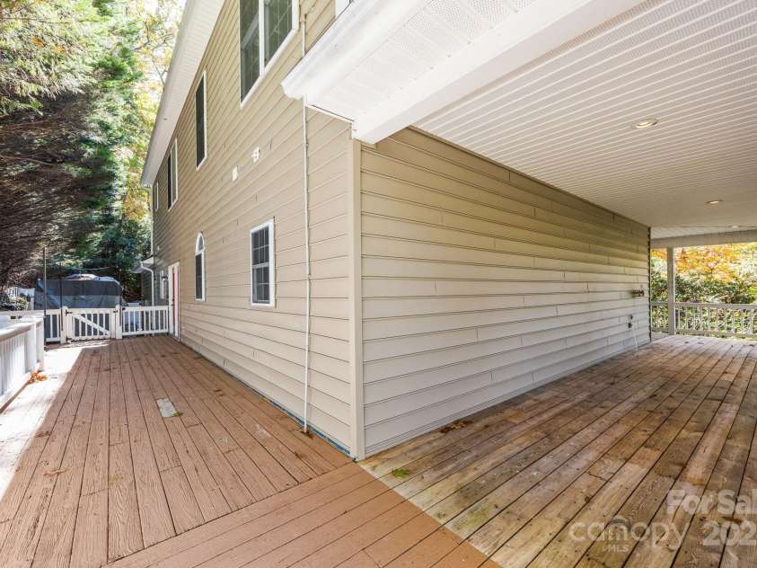 26 Ginsing Point, Pisgah Forest, NC 28768.  MLS# CAR4314876, YatesRealty ID 8798. 