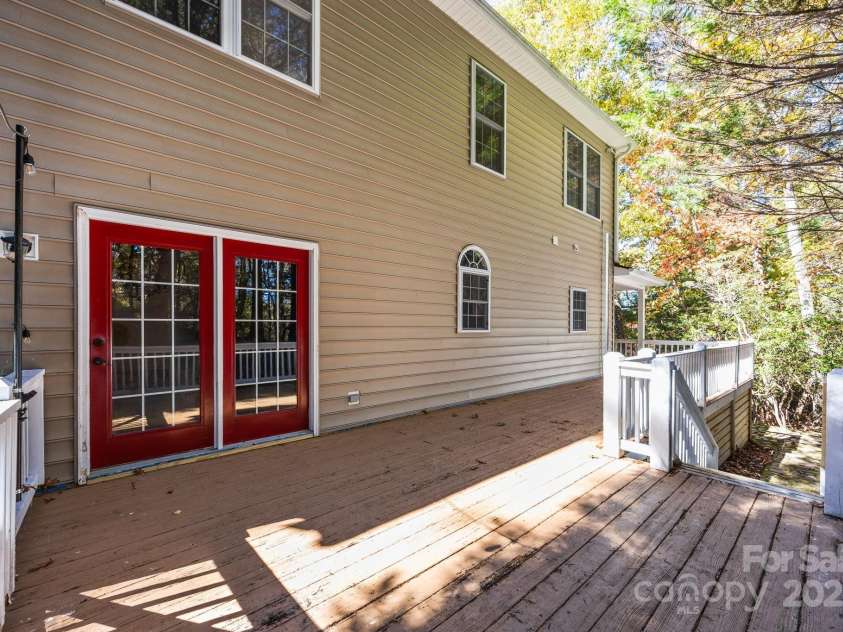 26 Ginsing Point, Pisgah Forest, NC 28768.  MLS# CAR4314876, YatesRealty ID 8798. 