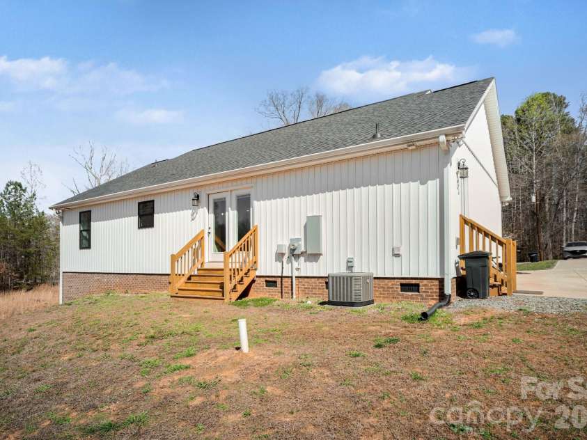 310 Old Hardin Road, Dallas, NC 28034.  MLS# CAR4360733, YatesRealty ID 8798. 