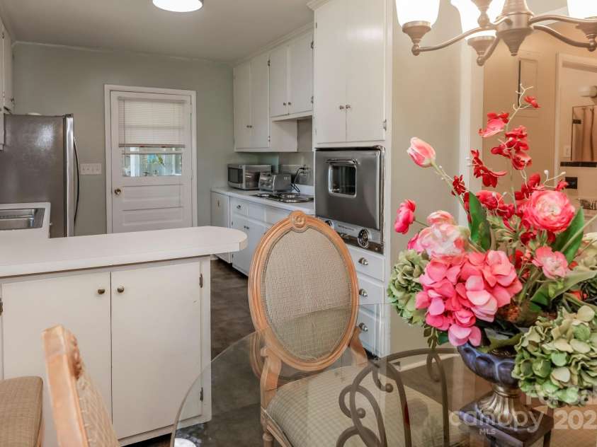 194 Fernwood Circle, Rutherfordton, NC 28139.  MLS# CAR4240374, YatesRealty ID 8799. 