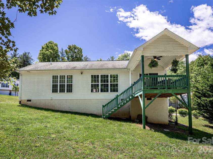 225 Forest Glen Way, Morganton, NC 28655.  MLS# CAR4266004, YatesRealty ID 88. 