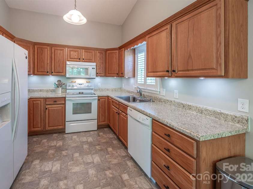 225 Forest Glen Way, Morganton, NC 28655.  MLS# CAR4266004, YatesRealty ID 88. 
