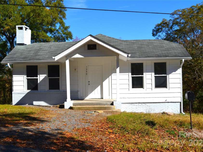 1240 Hollywood Terrace, Albemarle, NC 28001.  MLS# CAR4082586, YatesRealty ID 8800. 