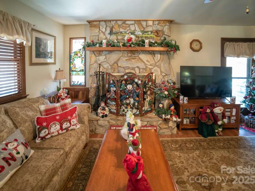 4781 Sugar Loaf Road, Morganton, NC 28655.  MLS# CAR4328426, YatesRealty ID 8801. 