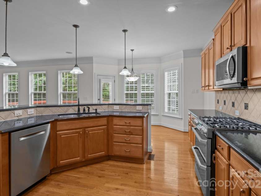 561 Keystone Court, Concord, NC 28027.  MLS# CAR4234078, YatesRealty ID 8801. 