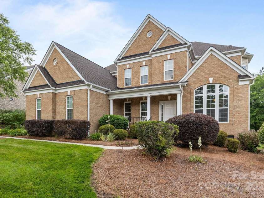 561 Keystone Court, Concord, NC 28027.  MLS# CAR4234078, YatesRealty ID 8801. Welcome Home!