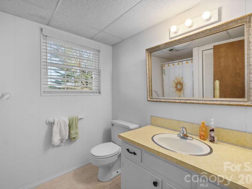 3039 Longwood Drive, Shelby, NC 28152.  MLS# CAR4344670, YatesRealty ID 8803. 