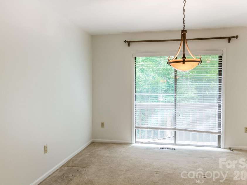 17 Knoll Drive, Columbus, NC 28722.  MLS# CAR4358872, YatesRealty ID 8804. 