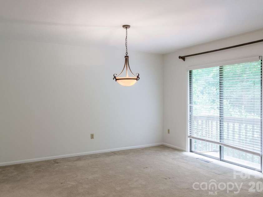 17 Knoll Drive, Columbus, NC 28722.  MLS# CAR4358872, YatesRealty ID 8804. 