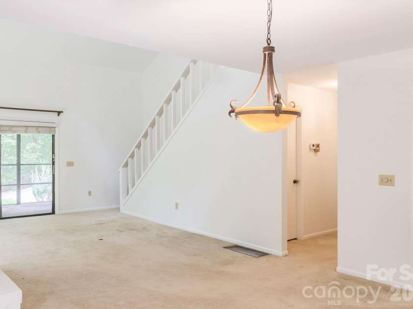 17 Knoll Drive, Columbus, NC 28722.  MLS# CAR4358872, YatesRealty ID 8804. 