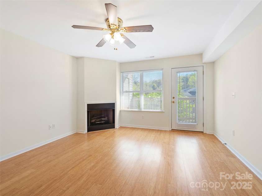 406 Carrington Place, Arden, NC 28704.  MLS# CAR4248260, YatesRealty ID 8804. Living Room