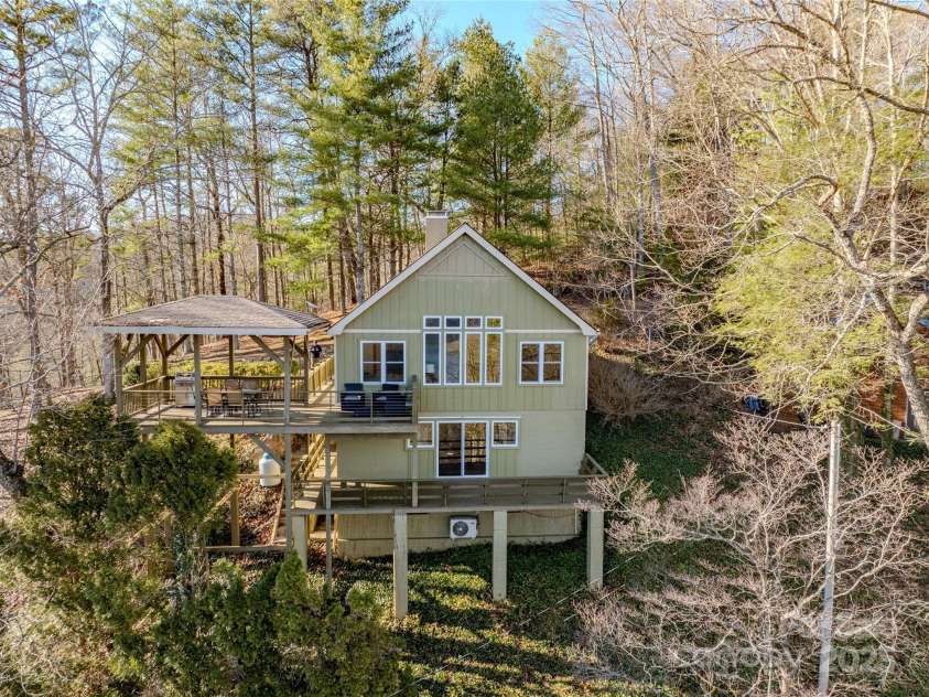 561 Deals Gap Road, Robbinsville, NC 28771.  MLS# CAR4144859, YatesRealty ID 8805. 