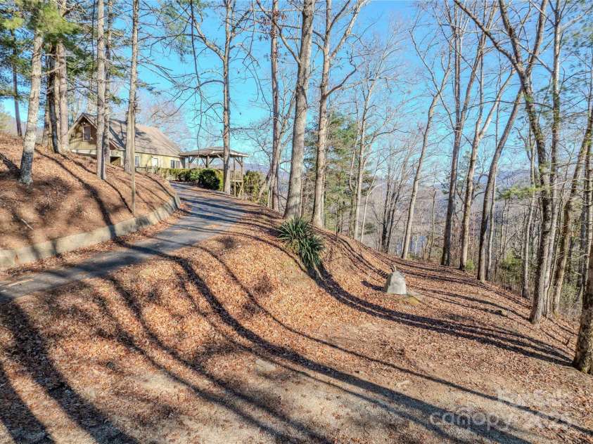 561 Deals Gap Road, Robbinsville, NC 28771.  MLS# CAR4144859, YatesRealty ID 8805. 