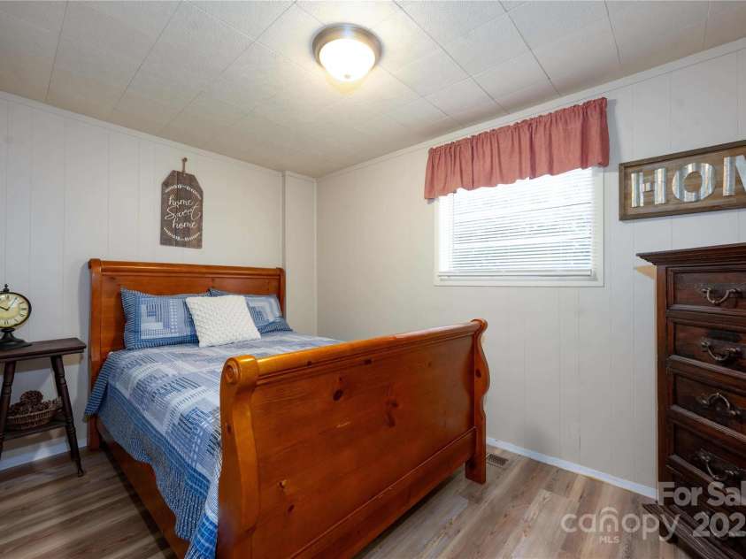 561 Deals Gap Road, Robbinsville, NC 28771.  MLS# CAR4144859, YatesRealty ID 8805. Bonus Bedroom (Downstairs)