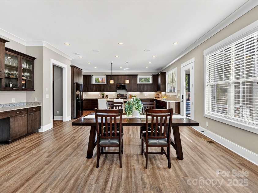 111 Aqua Drive, Mooresville, NC 28117.  MLS# CAR4321800, YatesRealty ID 8808. Dining Area/Kitchen!