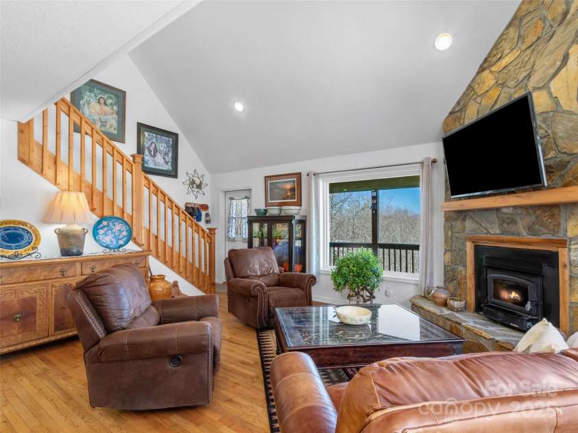 36 Crest Line Drive, Green Mountain, NC 28740.  MLS# CAR4237025, YatesRealty ID 8809. 