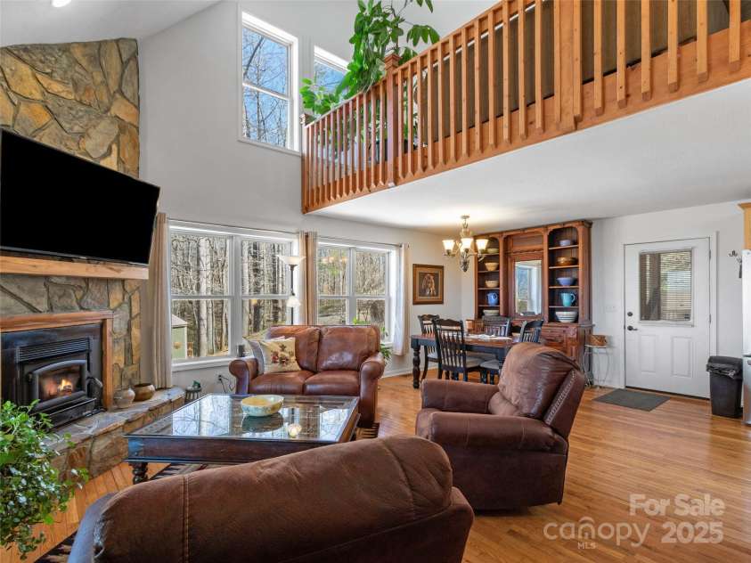 36 Crest Line Drive, Green Mountain, NC 28740.  MLS# CAR4237025, YatesRealty ID 8809. 