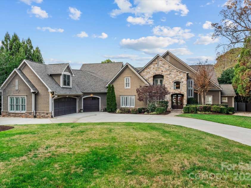 16407 Jetton Road, Cornelius, NC 28031.  MLS# CAR4326392, YatesRealty ID 881. 