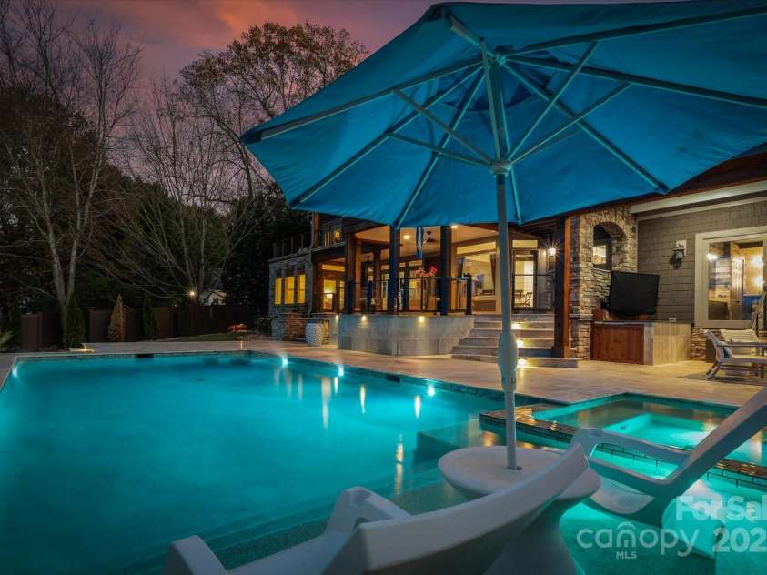 16407 Jetton Road, Cornelius, NC 28031.  MLS# CAR4326392, YatesRealty ID 881. 