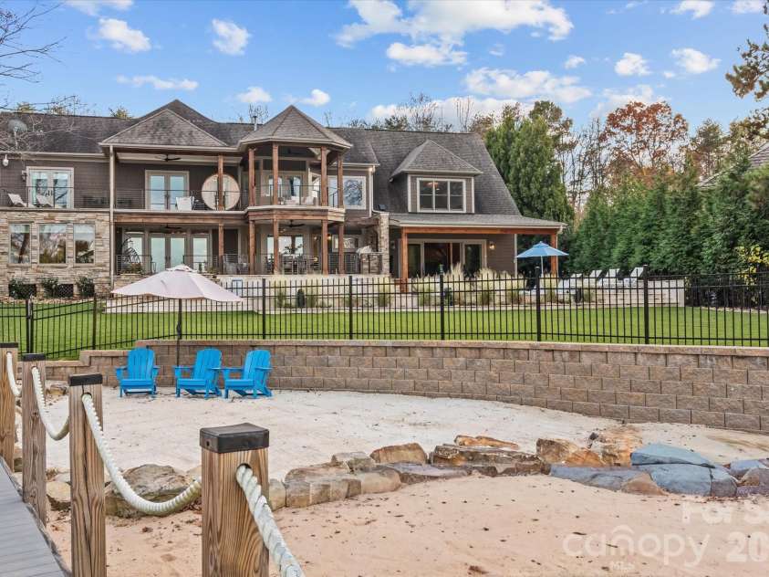 16407 Jetton Road, Cornelius, NC 28031.  MLS# CAR4326392, YatesRealty ID 881. Private Beach Area and Renovated Dock