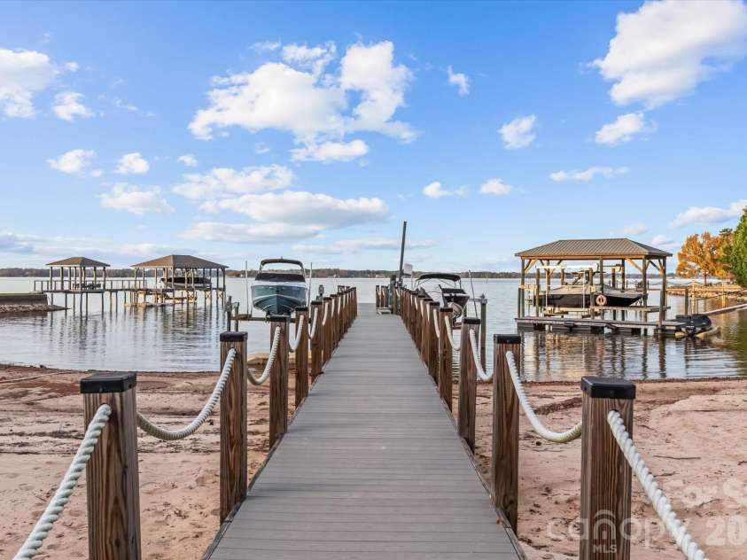 16407 Jetton Road, Cornelius, NC 28031.  MLS# CAR4326392, YatesRealty ID 881. Renovated Deck Boards on Dock