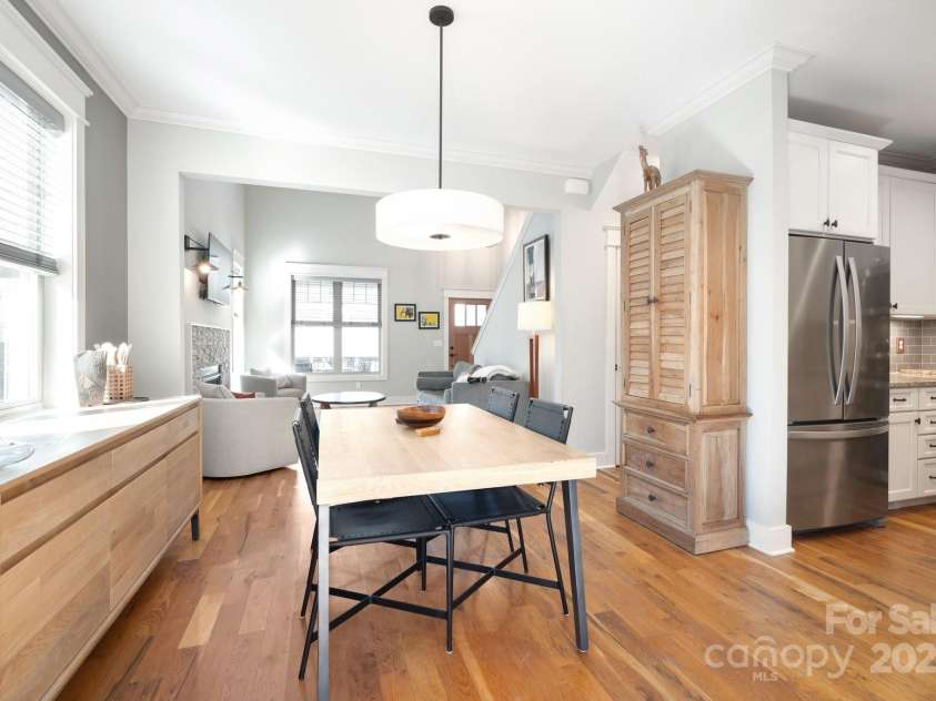 66 Deaver Street, Asheville, NC 28806.  MLS# CAR4217657, YatesRealty ID 8810. Gleaming Oak Hardwood Floors and Custom Trim Work Throughout