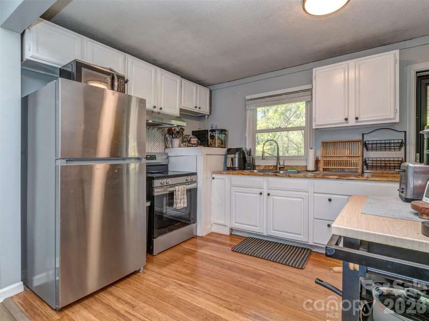 2326 Mason Street, Shelby, NC 28150.  MLS# CAR4360551, YatesRealty ID 8811. 