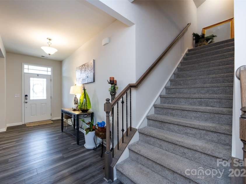 3100 Cheyney Park Drive, Charlotte, NC 28269.  MLS# CAR4247612, YatesRealty ID 8811. 