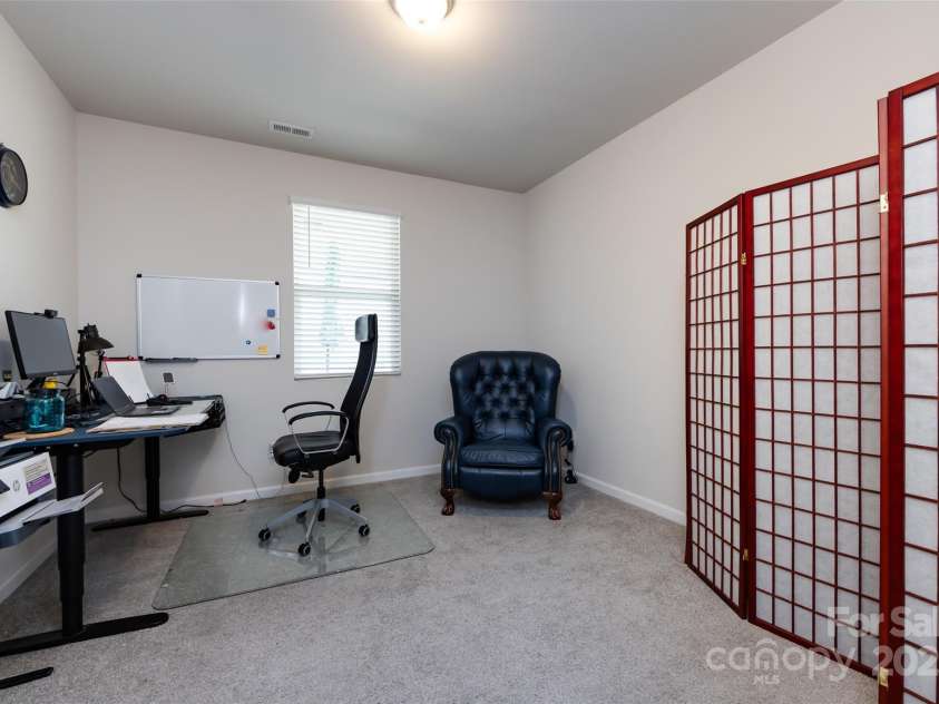 3100 Cheyney Park Drive, Charlotte, NC 28269.  MLS# CAR4247612, YatesRealty ID 8811. Bedroom main