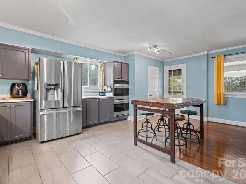 1540 Westbrook Circle, Gastonia, NC 28052.  MLS# CAR4353773, YatesRealty ID 8812. 
