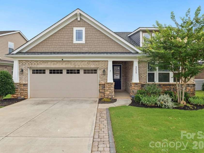 3024 Marchers Trace Drive, Charlotte, NC 28227.  MLS# CAR4393087, YatesRealty ID 8813. 