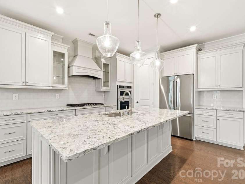 3024 Marchers Trace Drive, Charlotte, NC 28227.  MLS# CAR4393087, YatesRealty ID 8813. 