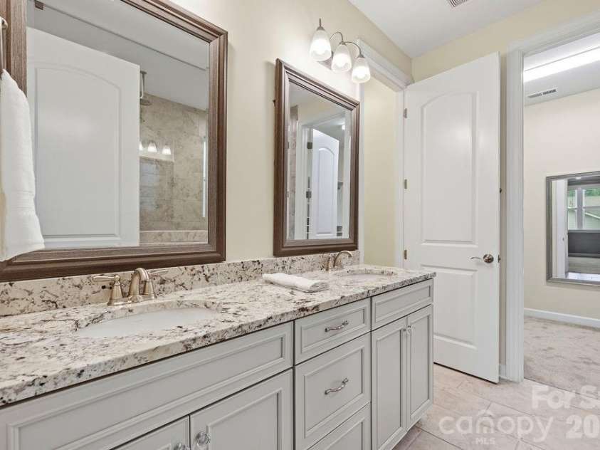 3024 Marchers Trace Drive, Charlotte, NC 28227.  MLS# CAR4393087, YatesRealty ID 8813. 