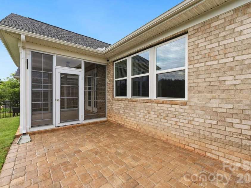 3024 Marchers Trace Drive, Charlotte, NC 28227.  MLS# CAR4393087, YatesRealty ID 8813. Patio