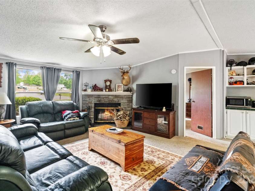 5128 Green Leaf Court, Mount Holly, NC 28120.  MLS# CAR4230557, YatesRealty ID 8814. 