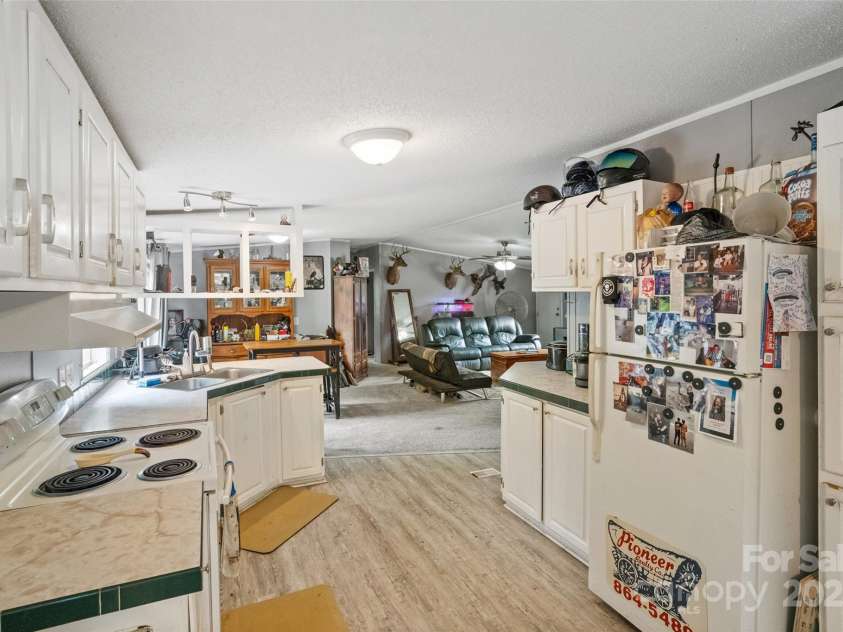 5128 Green Leaf Court, Mount Holly, NC 28120.  MLS# CAR4230557, YatesRealty ID 8814. 