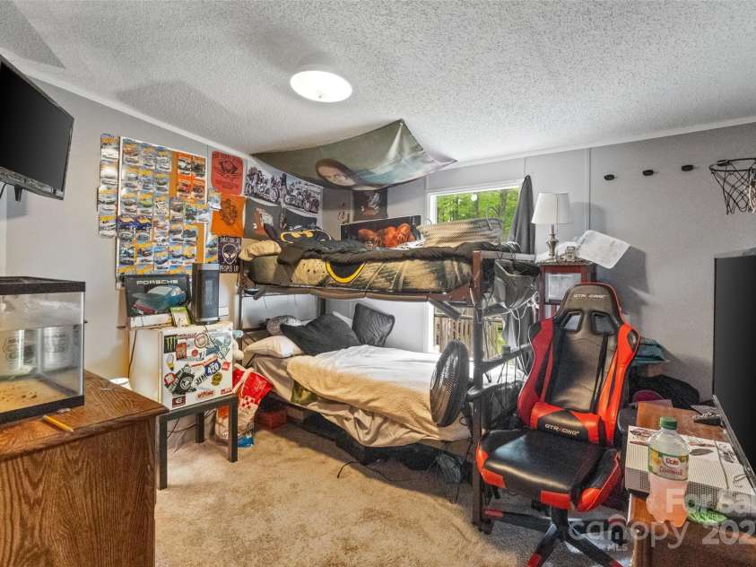 5128 Green Leaf Court, Mount Holly, NC 28120.  MLS# CAR4230557, YatesRealty ID 8814. 