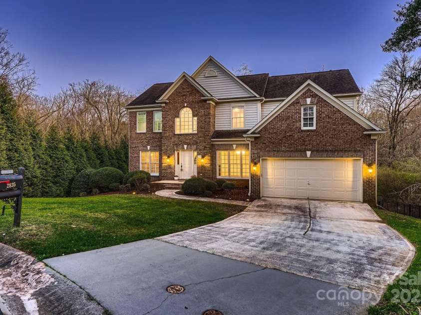 2835 Peverell Lane, Charlotte, NC 28270.  MLS# CAR4233210, YatesRealty ID 8815. 