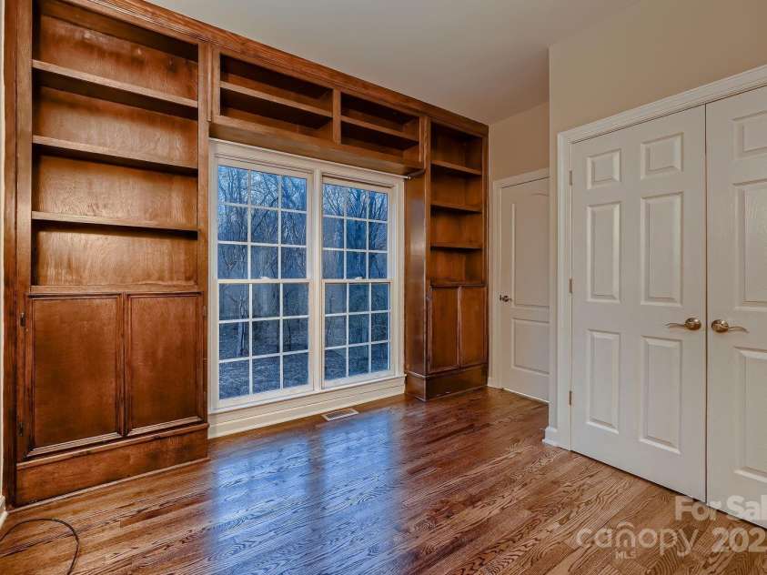 2835 Peverell Lane, Charlotte, NC 28270.  MLS# CAR4233210, YatesRealty ID 8815. 