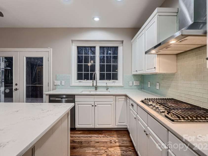 2835 Peverell Lane, Charlotte, NC 28270.  MLS# CAR4233210, YatesRealty ID 8815. 