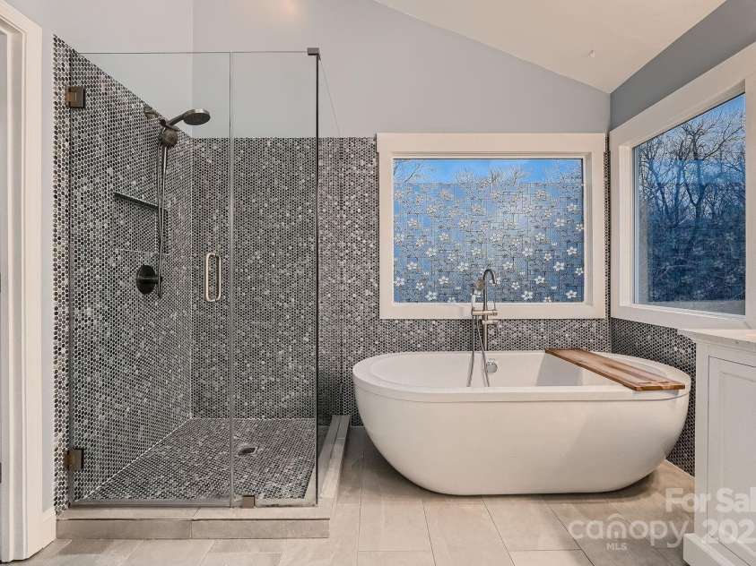 2835 Peverell Lane, Charlotte, NC 28270.  MLS# CAR4233210, YatesRealty ID 8815. 