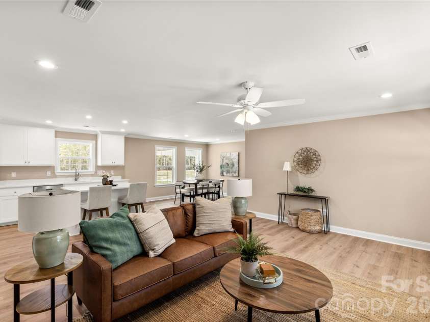 6270 Kershaw Camden Highway, Kershaw, SC 29067.  MLS# CAR4344124, YatesRealty ID 8816. 