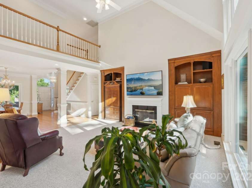 820 Hampshire Hill Road, Matthews, NC 28105.  MLS# CAR4227326, YatesRealty ID 8817. 