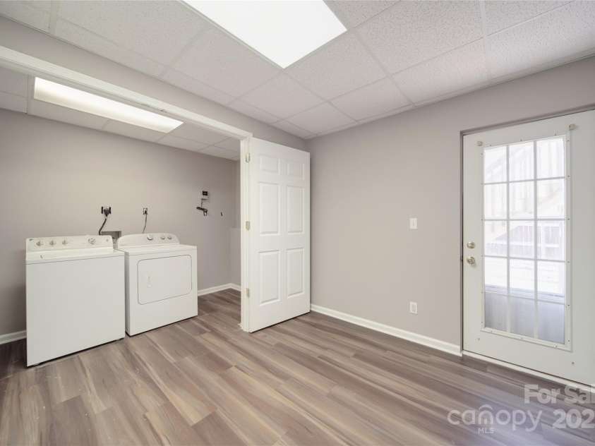 115 Scotch Irish Lane, Troutman, NC 28166.  MLS# CAR4223463, YatesRealty ID 8819. Basement laundry & walkout to backyard