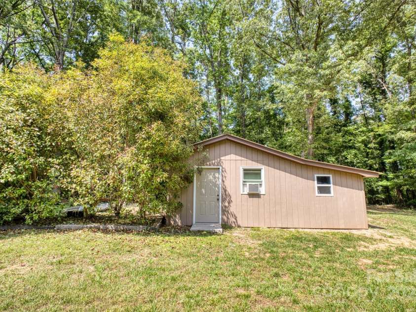 3116 Old Montgomery Place Road, Monroe, NC 28112.  MLS# CAR4253558, YatesRealty ID 882. 