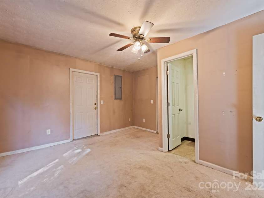 8063 Carolina Boulevard, Clyde, NC 28721.  MLS# CAR4319267, YatesRealty ID 882. 