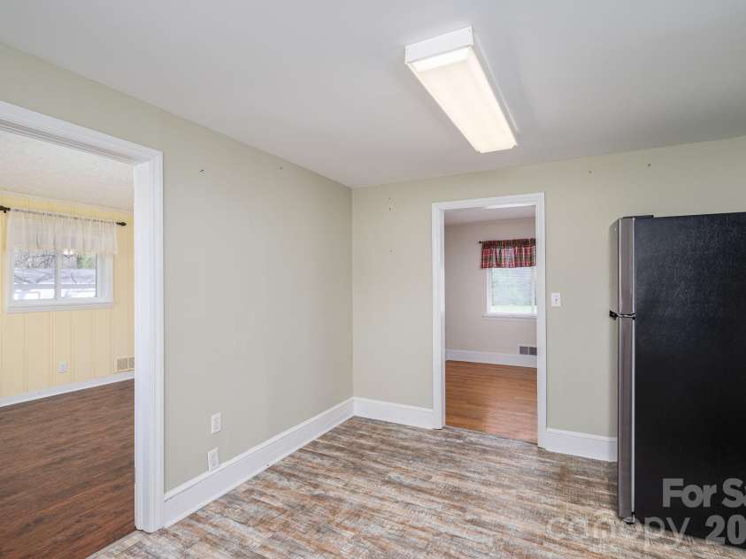 1606 Davis Park Road, Gastonia, NC 28052.  MLS# CAR4358789, YatesRealty ID 8821. 
