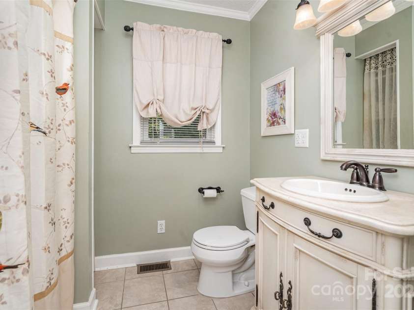 204 Myers Street, Fort Mill, SC 29715.  MLS# CAR4248662, YatesRealty ID 8823. 